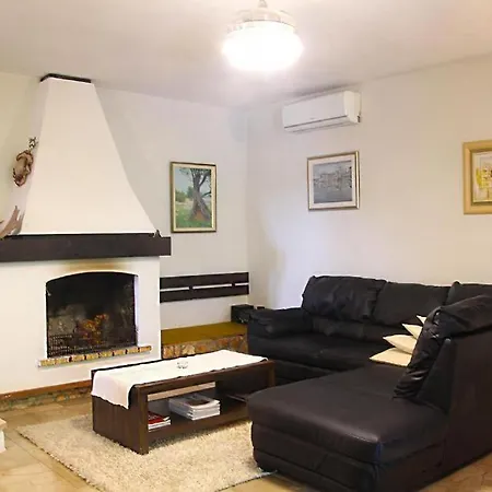 Perla Villa